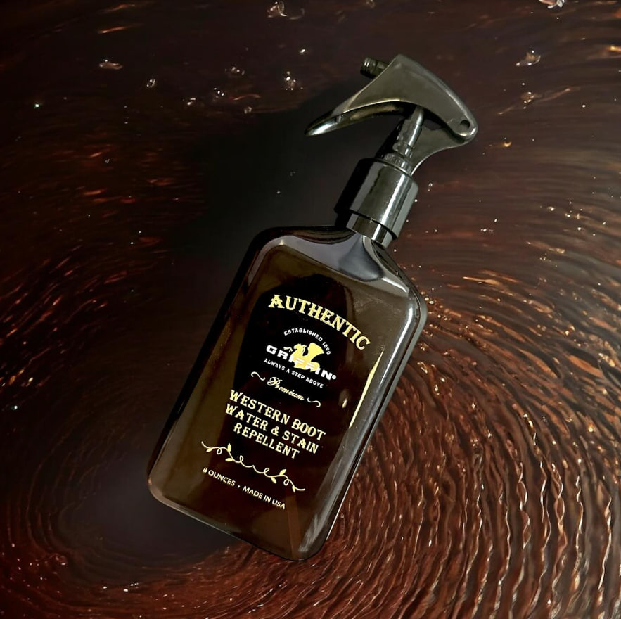 AUTHENTIC захисний спрей для взуття та аксесуарів